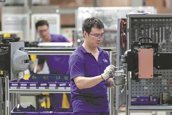 Foreign firms flourishing in Shanghai